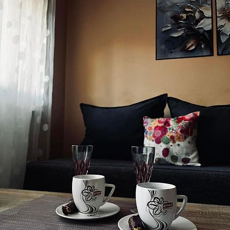 Apartman Milkovic 2 ソンボル エクステリア 写真