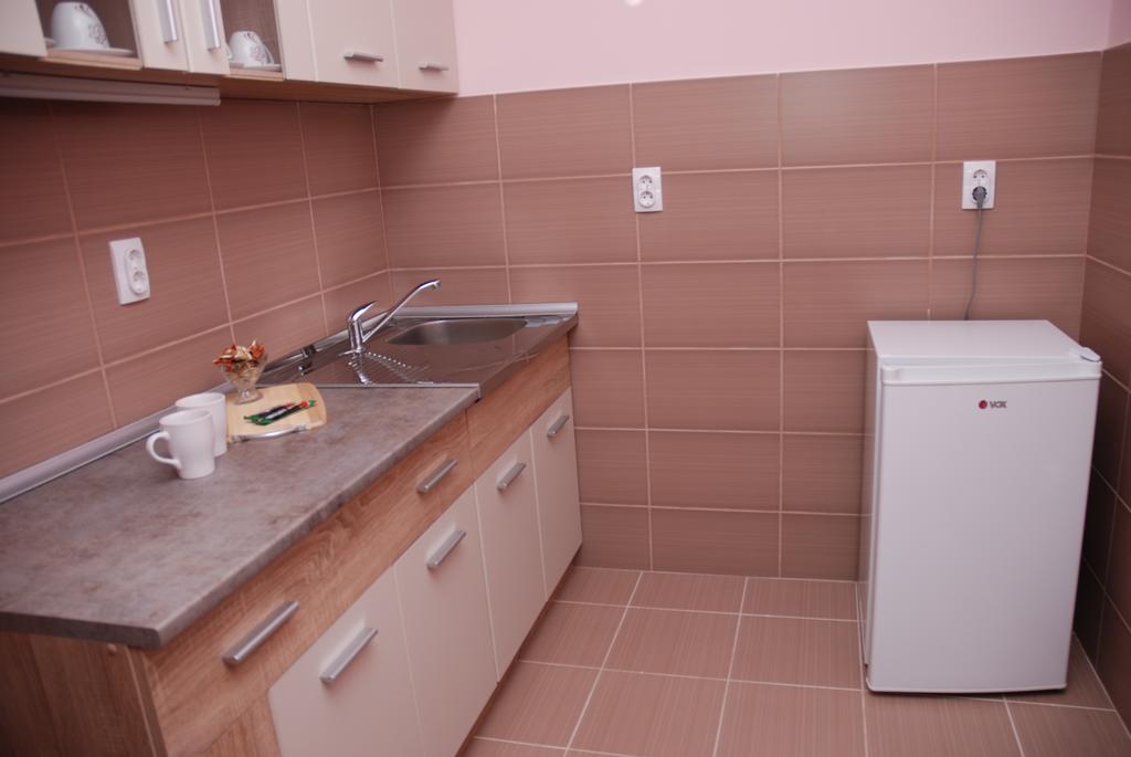 Apartman Milkovic 2 ソンボル エクステリア 写真